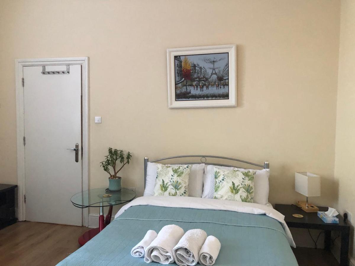 Rosie Blue Apartment ลอนดอน ภายนอก รูปภาพ